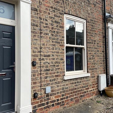 The Vines - Stunning Period Home With Free Parking York Exterior foto
